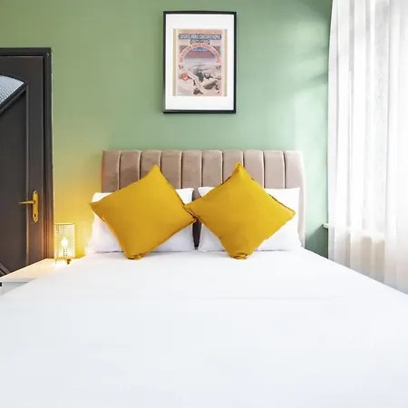 Exquisite Flat Near Bagdat Street اسطنبول